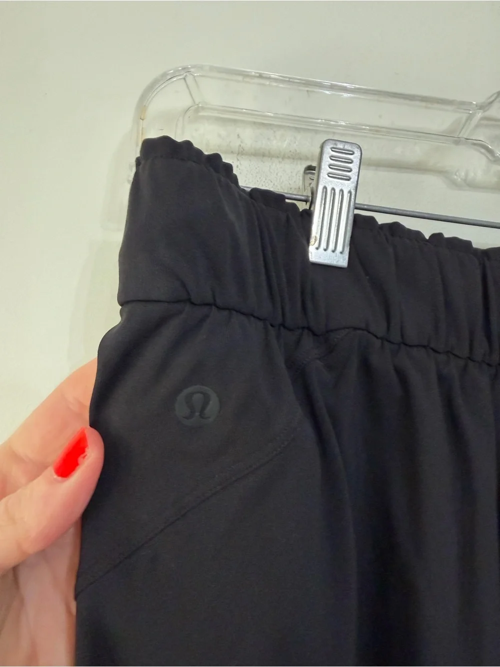Lululemon Keep Moving Luxtreme Jogger Sweat Pants Black Athleisure Women’s 8